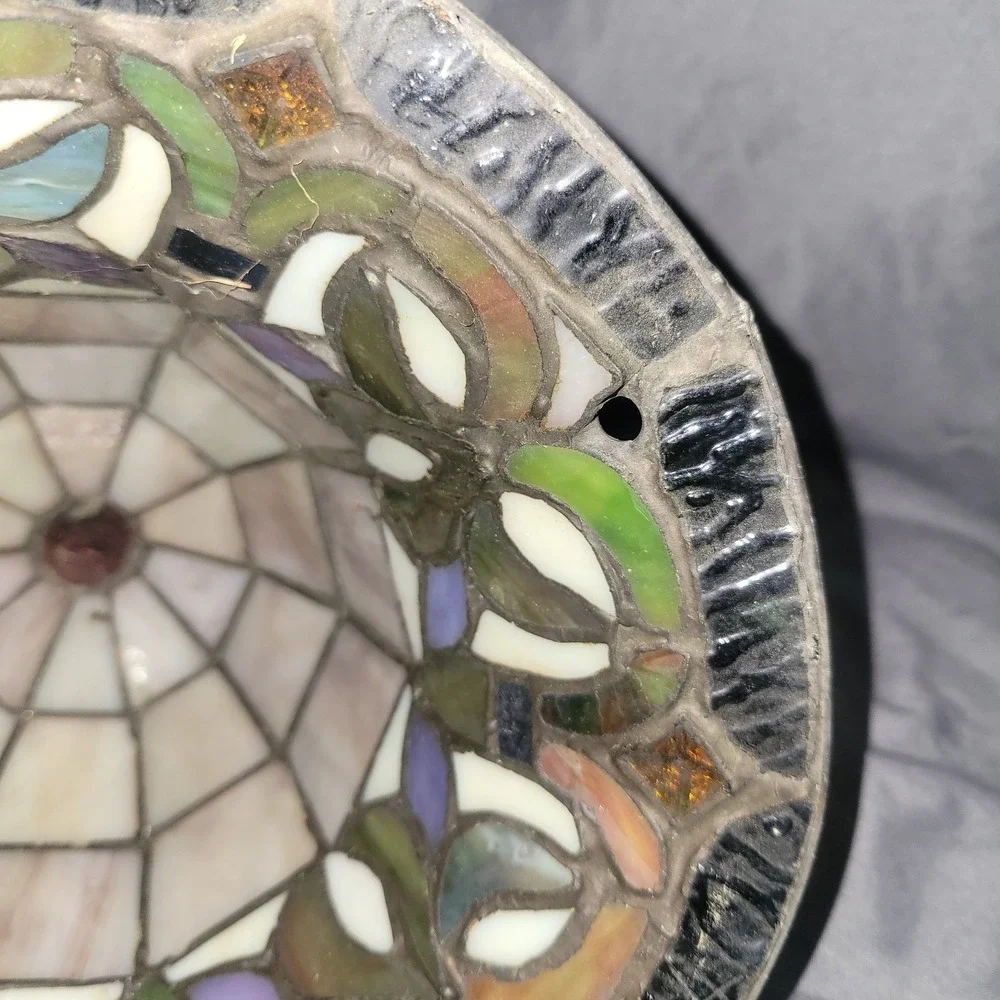 Vintage Tiffany Style Stained Glass Hanging Bird Feeder Solar Light Shade